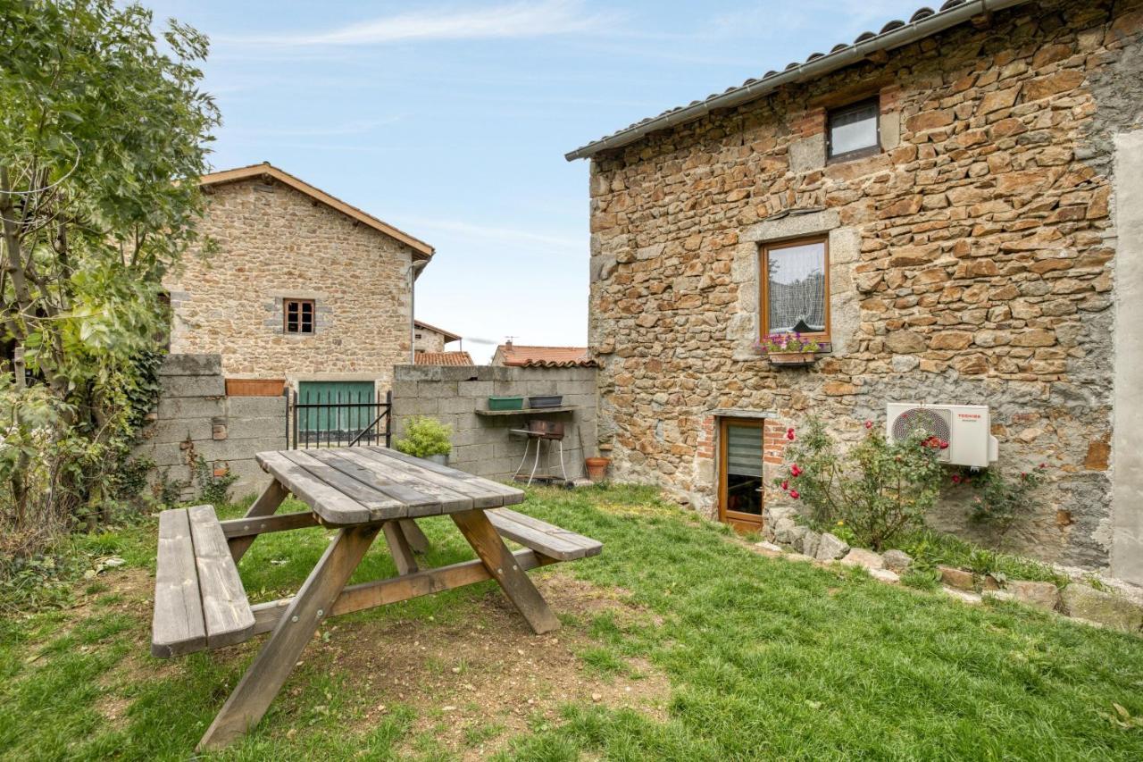 Maison Charmante A Valprivas Avec Jardin Prive. ภายนอก รูปภาพ